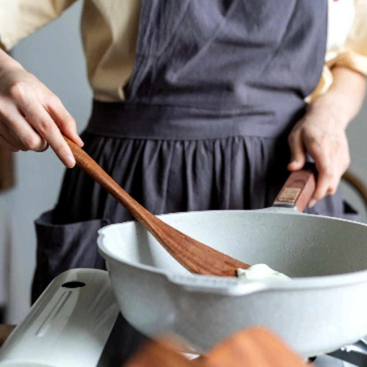 Wood kitchenware cooking set