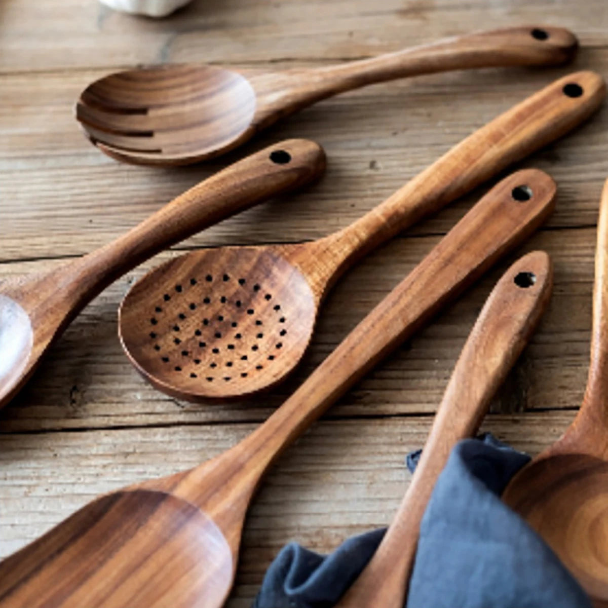 Wood kitchenware cooking set